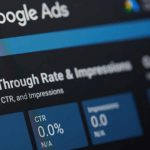 "Las campañas de Google Ads podrían tener un impacto negativo si no migras a GA4" - Ginny Marvin